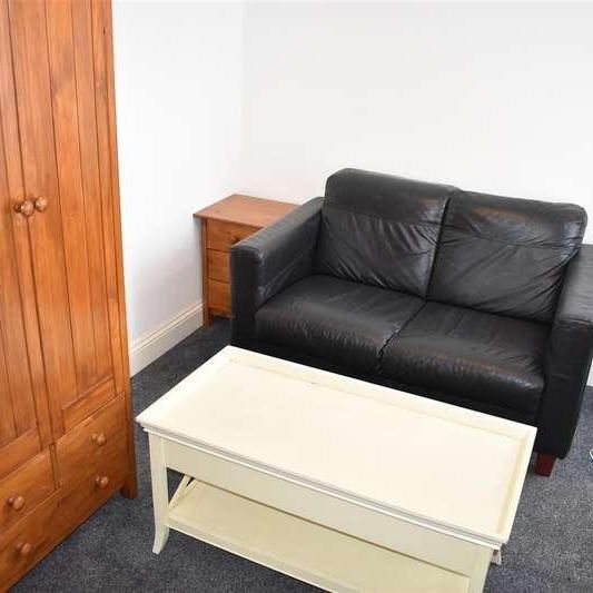 Harold Road, Southsea, PO4 - Photo 1