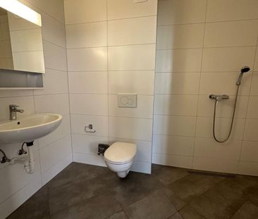 Bel appartement de 2,5 pièces au 2ème étage - Photo 3