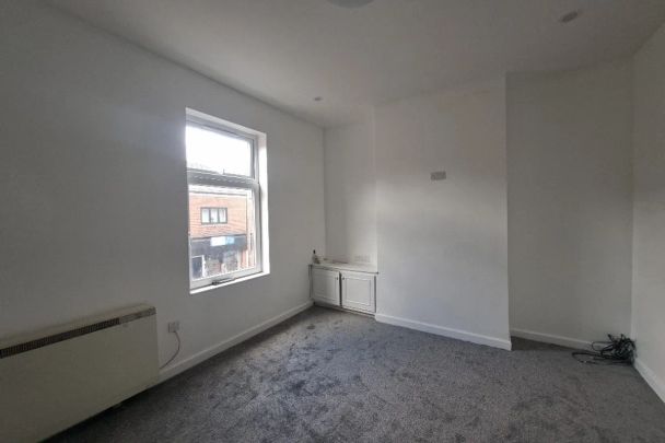 Ravendale Street North - Photo 1