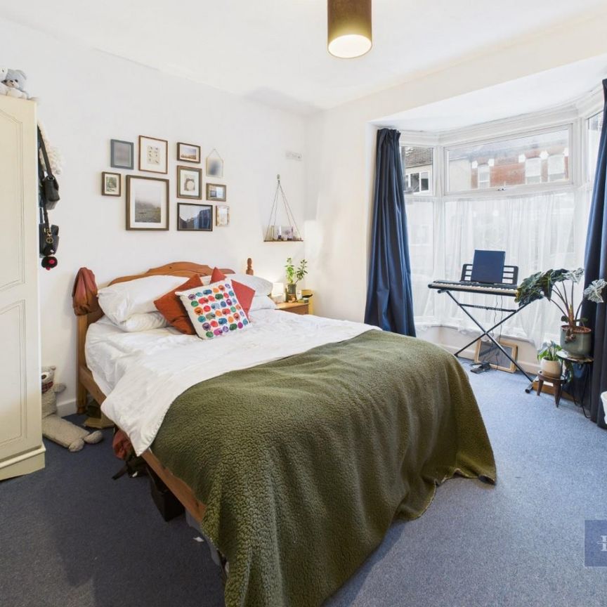 4 bedroom House To Let - Photo 1