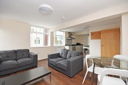 Student Apartment 3 bedroom, Ecclesall Road, Sheffield - Photo 2