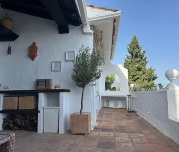 Luxury Apartment for rent in Benahavís, Andalusia - Photo 3