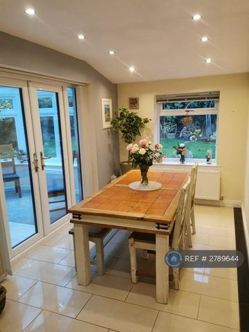 3 bedroom detached house to rent - Photo 5