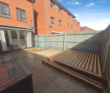 Lon Y Rheilffordd, BARRY - Photo 1