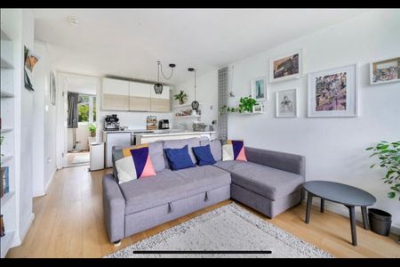 2 Bed Flat, Hopton Street, SE1 - Photo 3