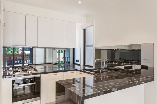 Thinking of selling? Contact our agent - Photo 1