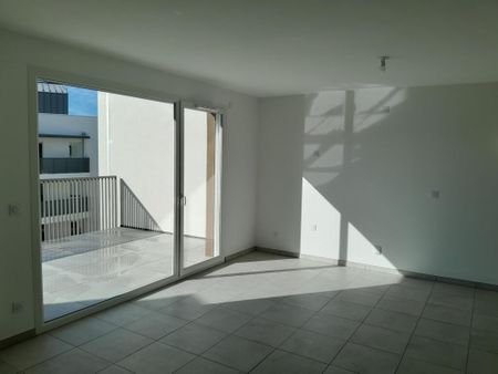 Location Appartement 4 pièces 85m² MEYTHET 74960 - Photo 2