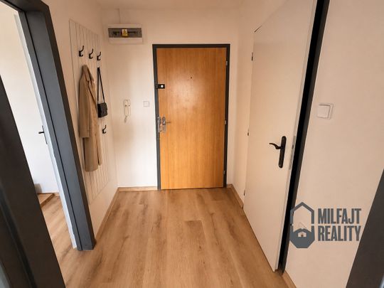 Pronájem bytu 2+kk 42 m² - Fotografie 1