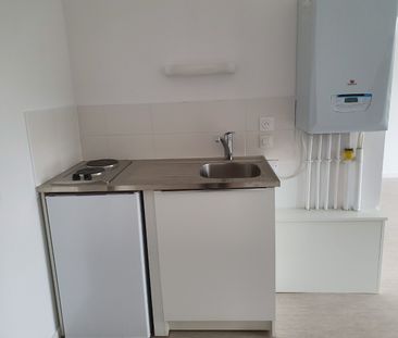 Location Appartement 1 pièce 33m² AULNOY LEZ VALENCIENNES 59300 - Photo 3