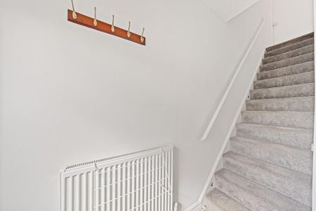 3 bedroom terraced house to rent - Photo 4