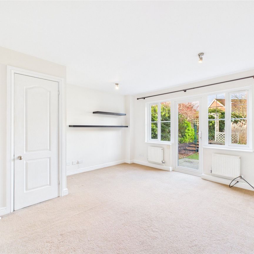 Worsley Place, Reading Worsley Place, Reading - Photo 1