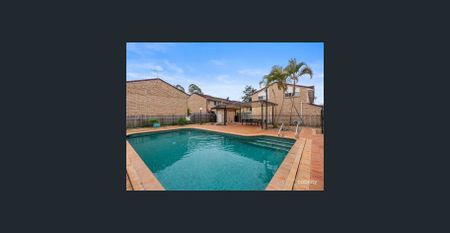 3-Bedroom Townhouse in a Resort-Style, Quiet & Secure Complex - Photo 5