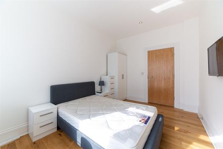 2 bed apartment to rent in Grainger Street, City Centre, NE1 - Photo 3