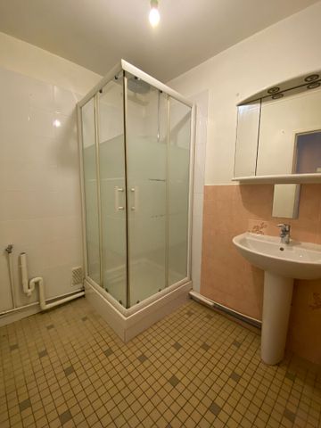 Location Appartement 2 pièces 54m² - Photo 4