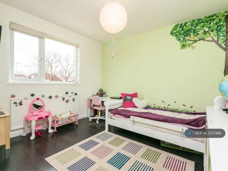 3 bedroom terraced house to rent - Photo 4