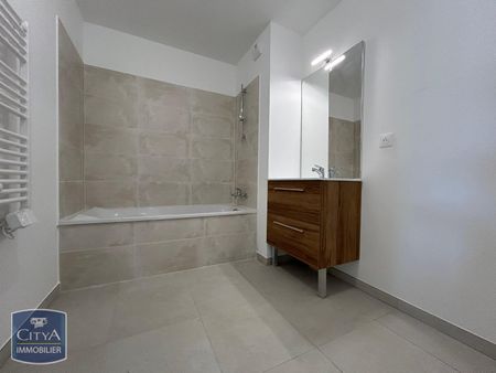 Location Appartement 3 pièces 70m² CAVAILLON 84300 - Photo 4