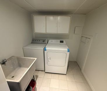 For Lease - 380 Crawford Street Unit# Main Floor, Toronto, Ontario - Photo 5