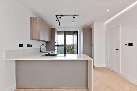 Cannon Hill Lane, London, SW20 - Photo 5