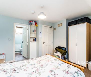 1 bedroom in a house share to rent - Photo 5