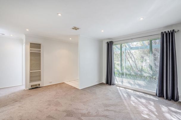 8/4 Redwood Avenue, Jerrabomberra NSW 2619 - Townhouse For Rent | Domain - Photo 1