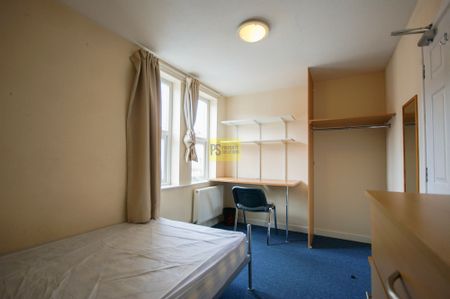 39 Tiverton Road - Photo 4