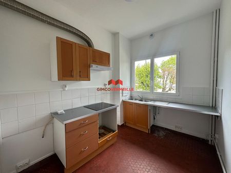 Location Appartement 4 pièces 94m² - Photo 4