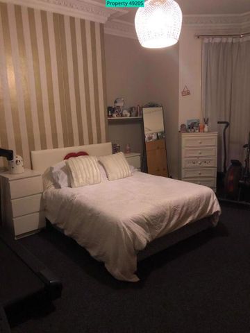 2 bedroom ground floor flat to rent - Photo 4