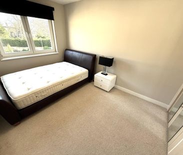 4 bedroom terraced house to rent - Photo 4