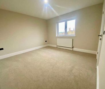 Hampton Mews, Havenstreet, Ryde, Isle Of Wight, PO33 - Photo 3