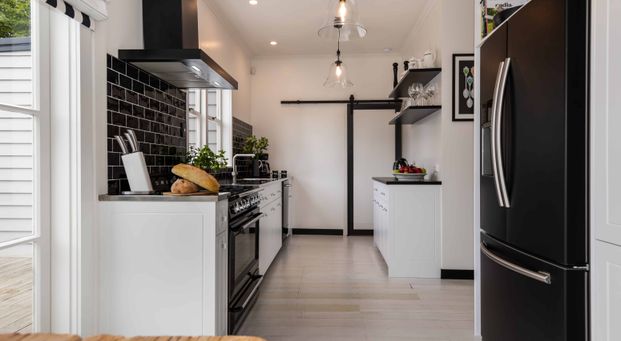 Three bedrooms + Sleepout - Cambridge - Photo 1