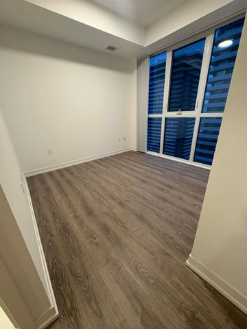 For Lease - 8 Interchange Way Unit# 4202, Vaughan, Ontario - Photo 5