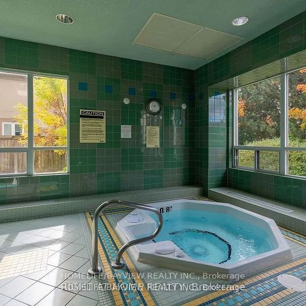 For Lease - 19 northern heights Drive Unit# 202, Richmond Hill, Ontario - Photo 1