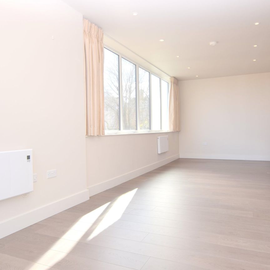 West Stockwell Street, Colchester, Essex, CO1 1FQ - Photo 1