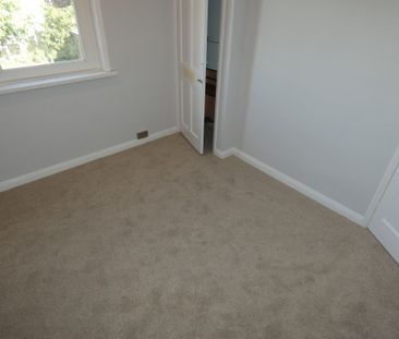 2 bed House - To Let - Photo 6