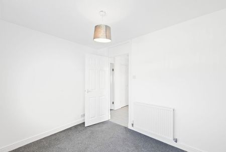 2 bedroom detached bungalow to rent - Photo 5