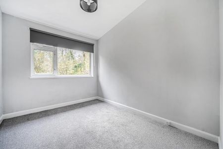 5 bedroom bungalow to rent - Photo 5