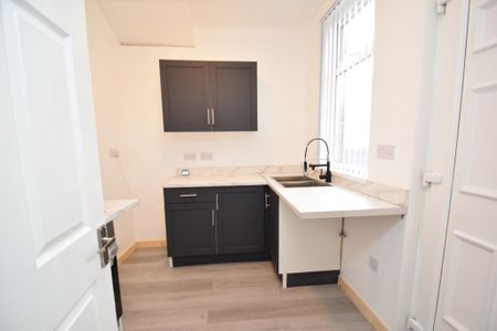 1 bedroom ground floor flat to rent - Photo 3