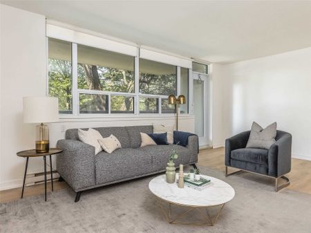 For Lease - 240 Markland Drive Unit# 1008, Toronto, Ontario - Photo 2