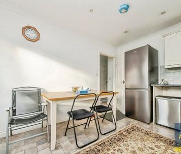 ., Norman Crescent, Ipswich - Photo 5