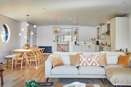 2 bedroom houseboat to rent - Photo 2