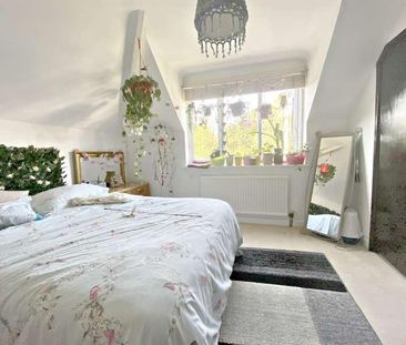 Willow Court, Bassetsbury Lane, High Wycombe, HP11 - Photo 2