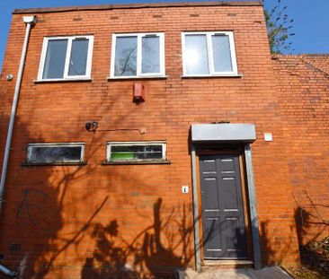 2 bedroom maisonette to rent - Photo 3