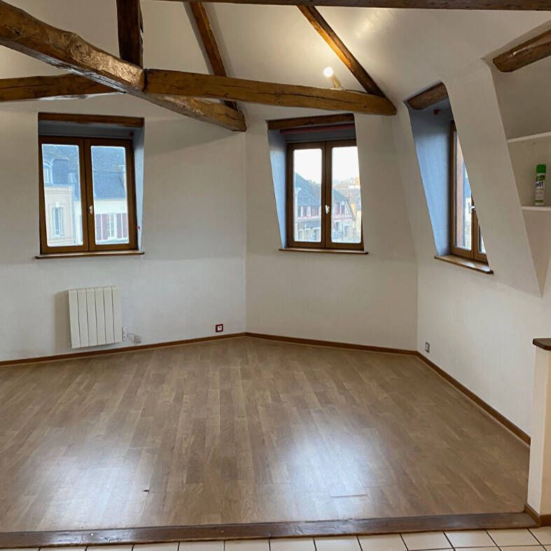 Location appartement 2 pièces 30 m² à Pont-de-l'Arche (27340) - Photo 1