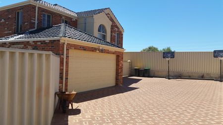 Mirrabooka - Photo 2