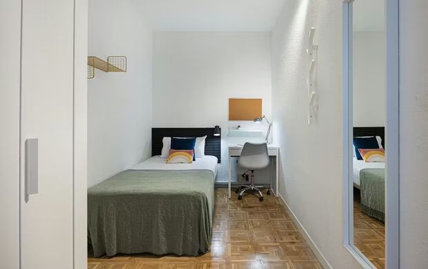 Calle de Orense, Madrid, Community of Madrid 28020 - Foto 1