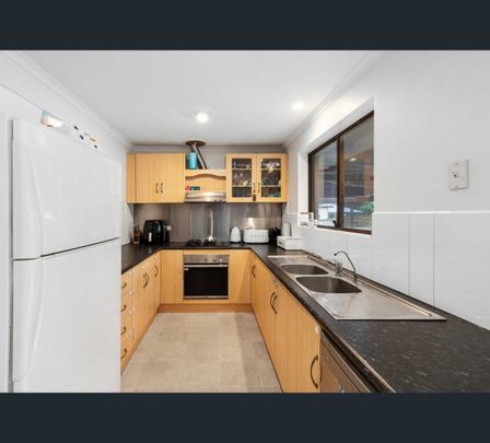 7 Goshawk Avenue, Modbury Heights, SA 5092 - Photo 1