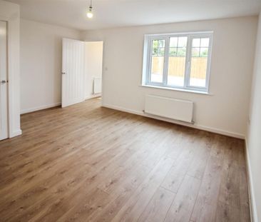 Argus Lane, Sherburn-in-Elmet - Photo 1