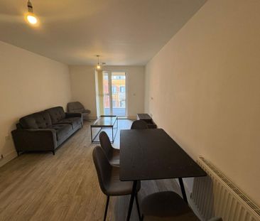 2 bedroom apartment to rent - Photo 4