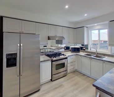 For Lease - 664 Napa Valley Avenue, Vaughan, Ontario - Photo 2