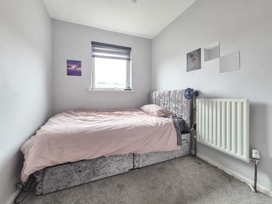 4 bedroom end terraced house to rent, - Photo 1